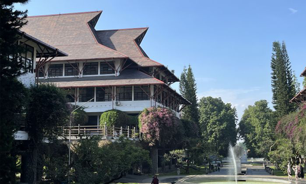 Labtek VIII ITB, STEI