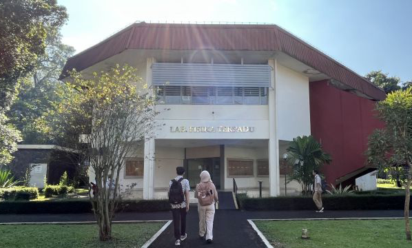 Lab Fisika Dasar (ComLabs) ITB